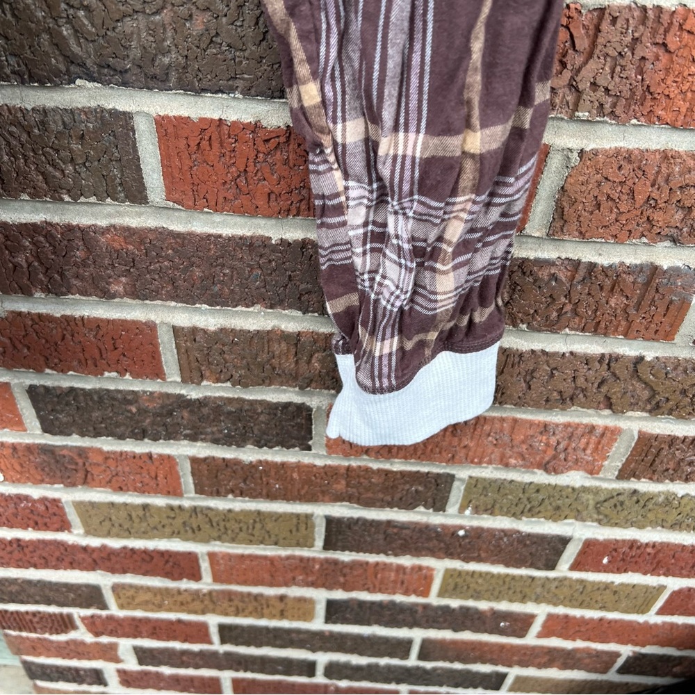 aerie Brown and Cream Plaid Flannel Cuffed Pajama Pants - Picture 4 of 4